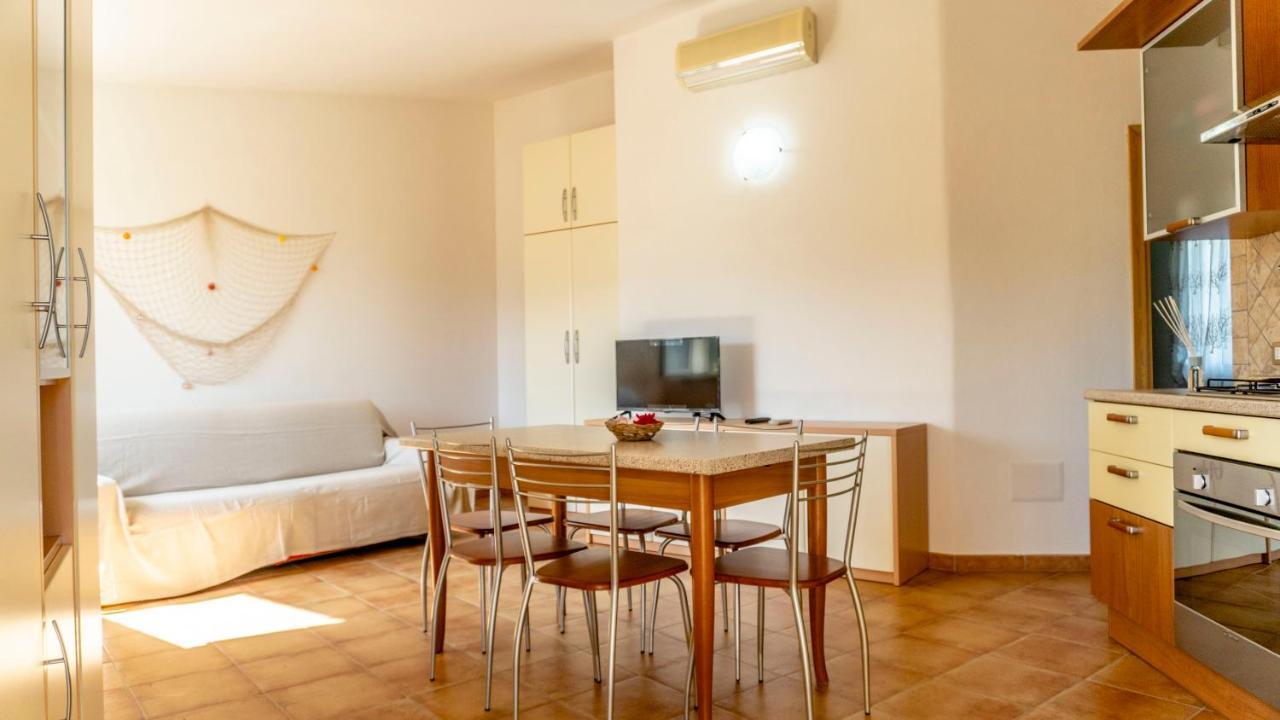 Appartamenti Dodi Lt - Pms Casevacanze Budoni Exterior foto