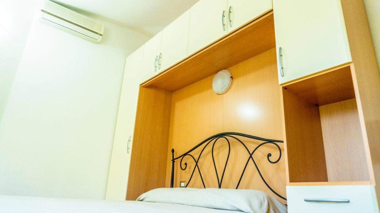Appartamenti Dodi Lt - Pms Casevacanze Budoni Exterior foto